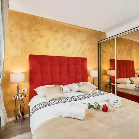 And Viktoria Guest house